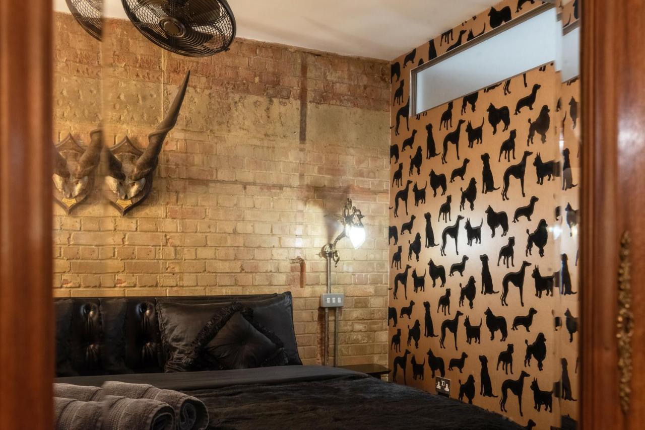 Amazingly Luxurious Loft Apartment, Soho - 3 Bedrooms, 2 Bath & Office Londres Exterior foto