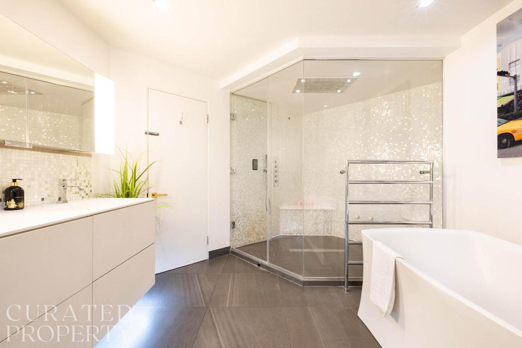Amazingly Luxurious Loft Apartment, Soho - 3 Bedrooms, 2 Bath & Office Londres Exterior foto