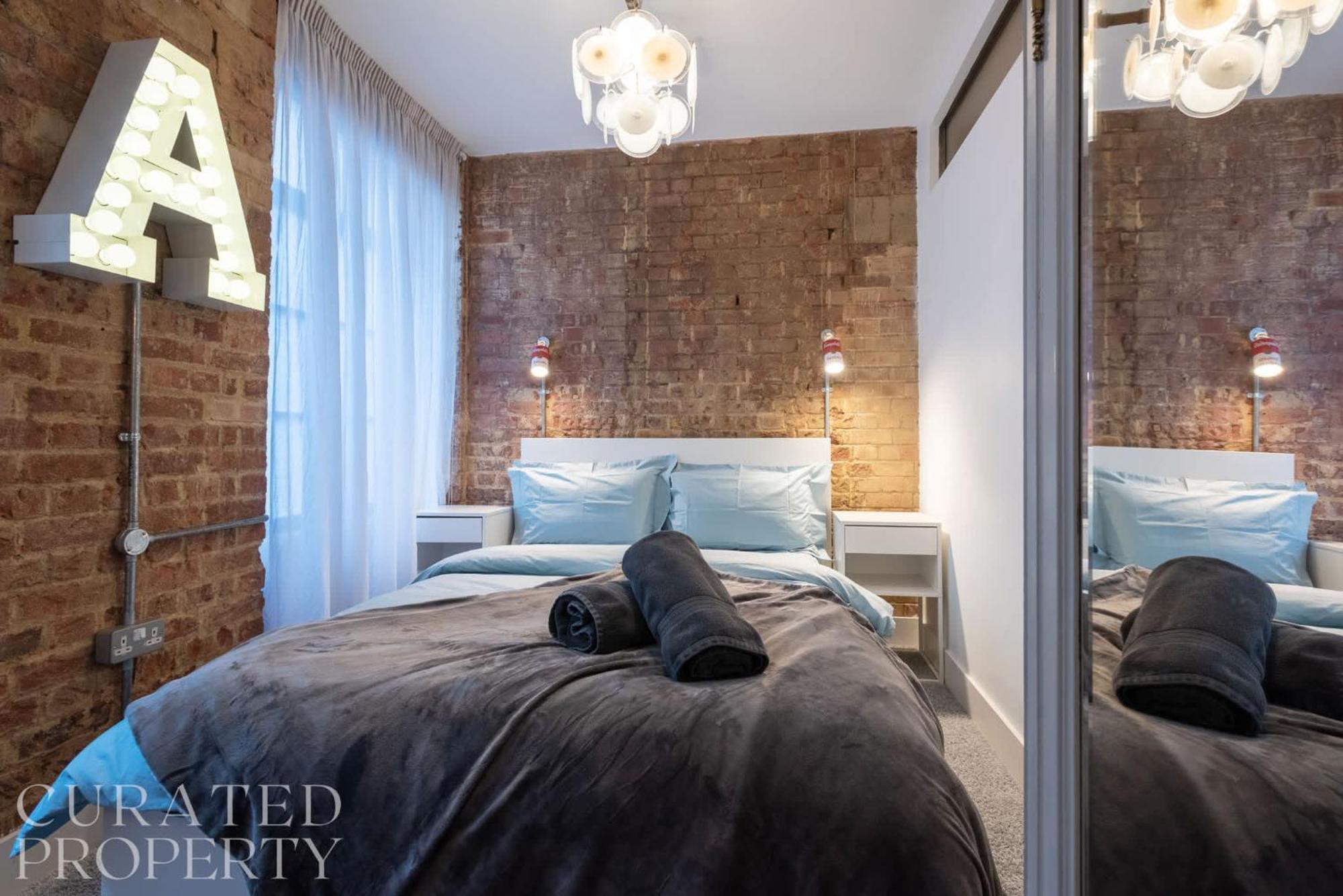 Amazingly Luxurious Loft Apartment, Soho - 3 Bedrooms, 2 Bath & Office Londres Exterior foto
