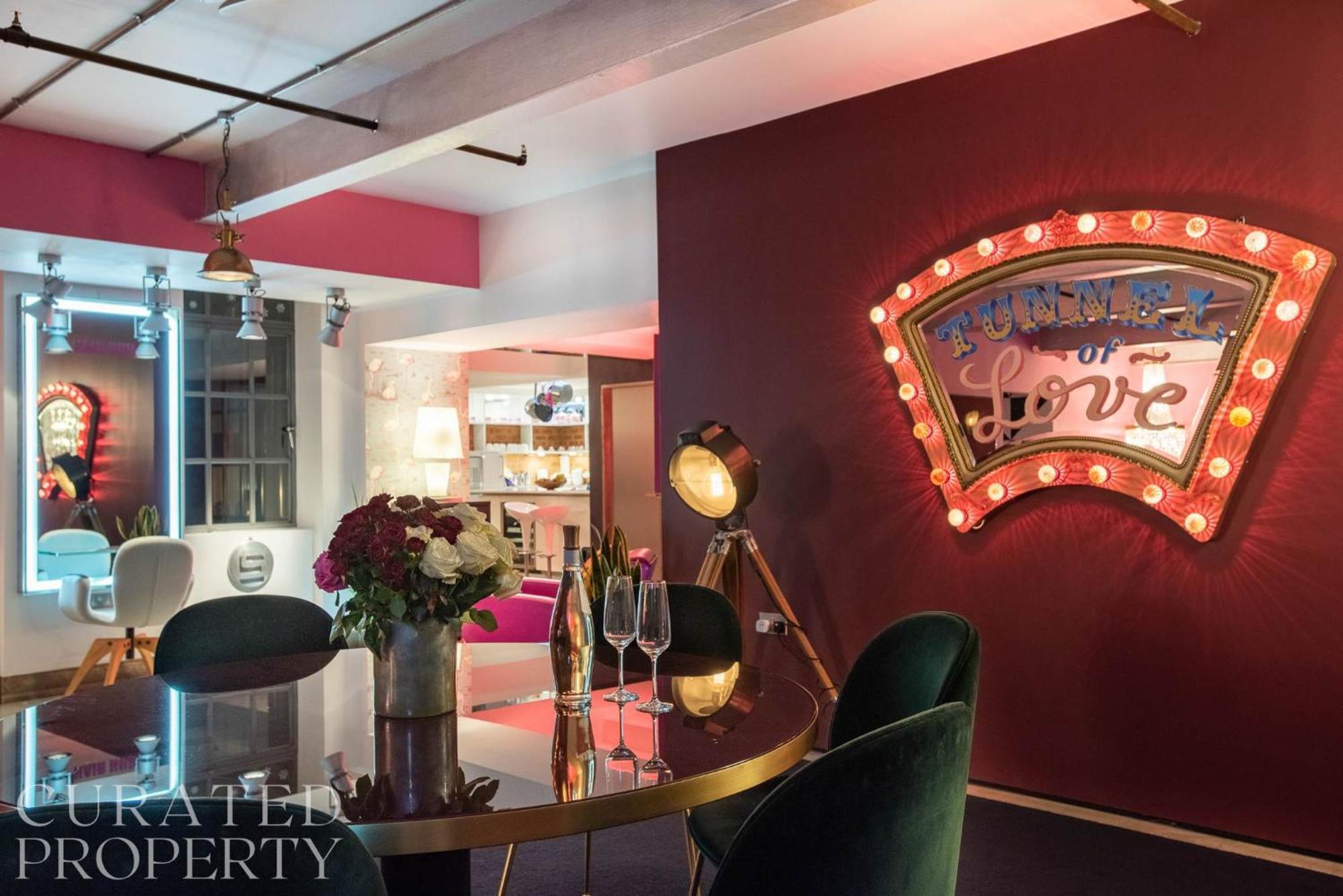 Amazingly Luxurious Loft Apartment, Soho - 3 Bedrooms, 2 Bath & Office Londres Exterior foto